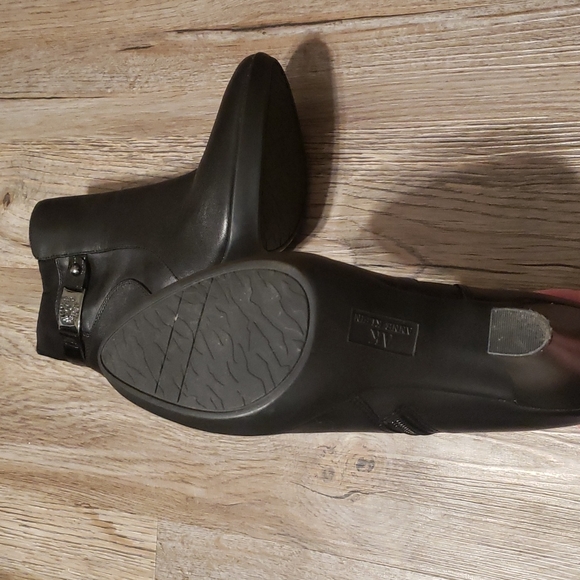 Anne Klien Booties - Picture 3 of 4